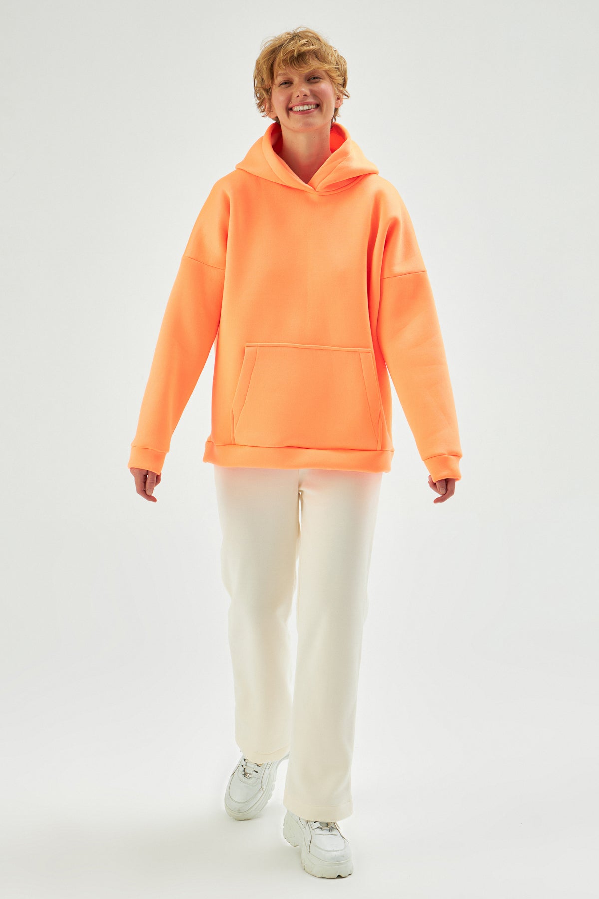 MUNI MUNI - Oversize Neon Hoodie - orange