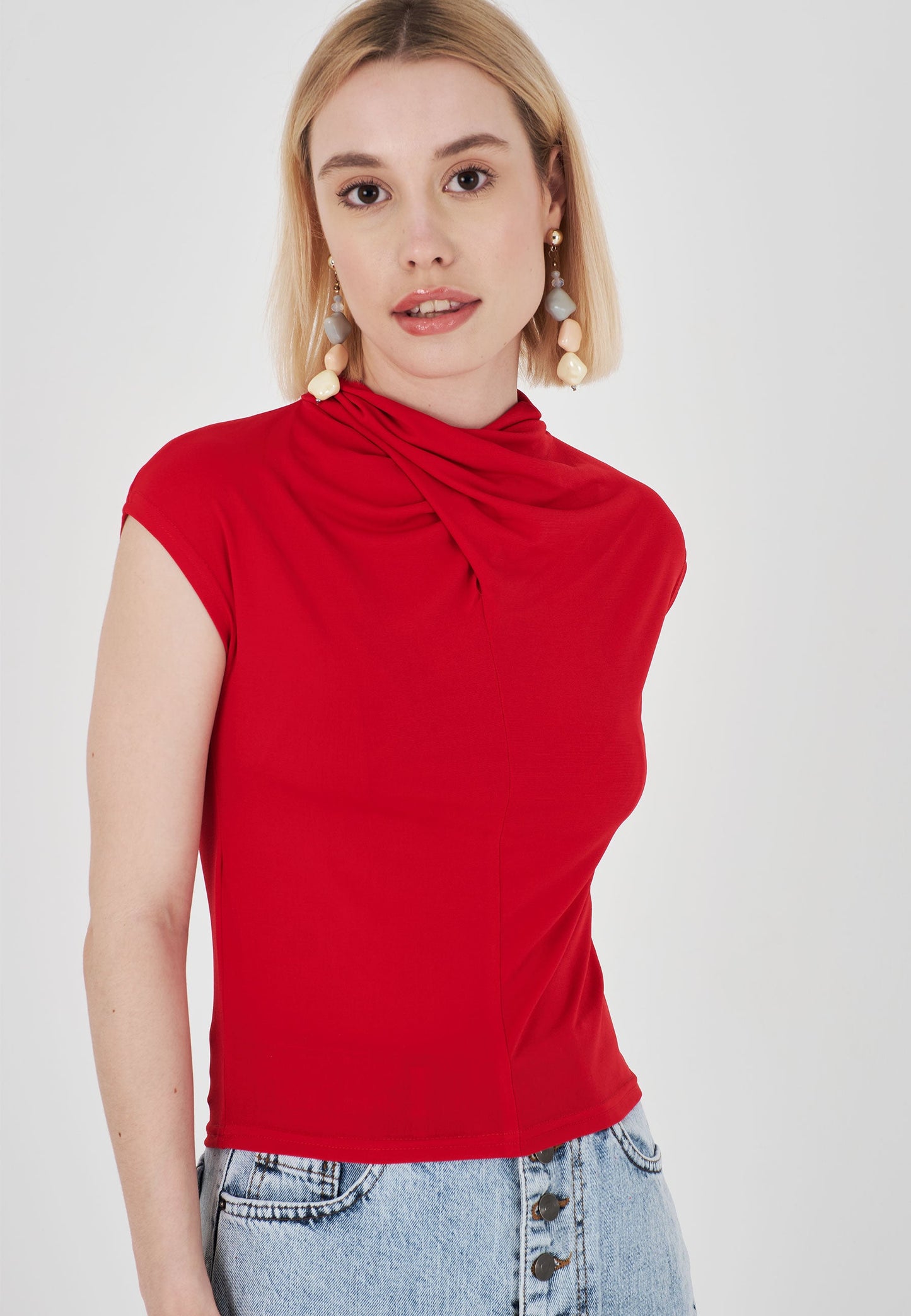 Herita Sandy Fabric Blouse with Shirred Collar Red