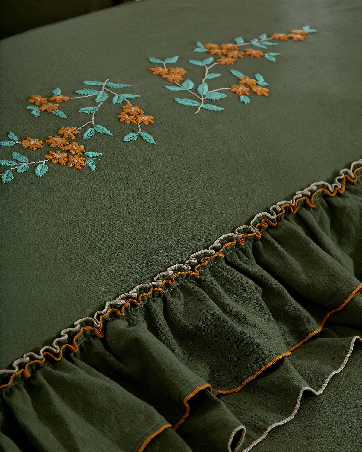 Embroidered Duvet Cover Set - Green