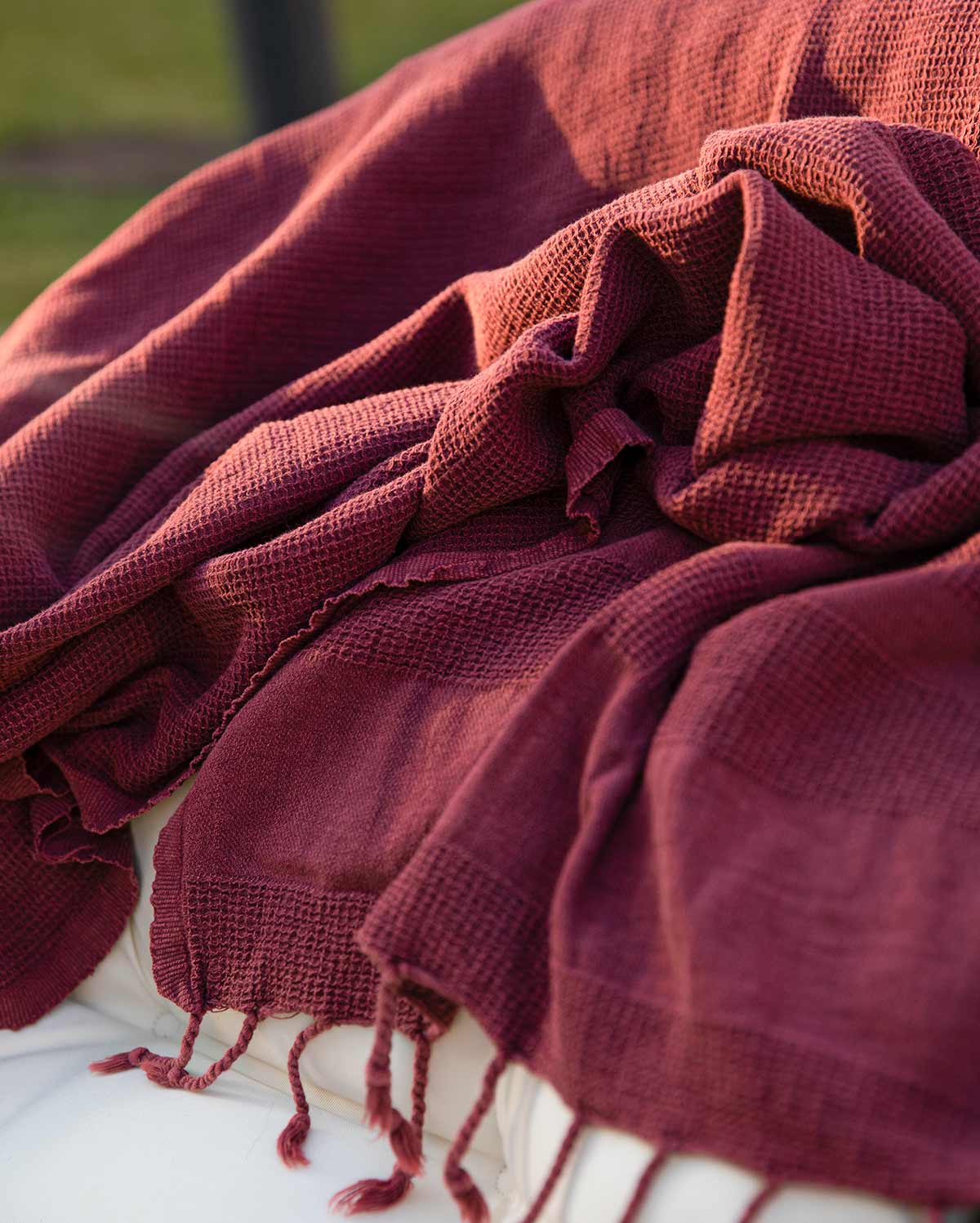 Stone Cotton Throw - Burgundy