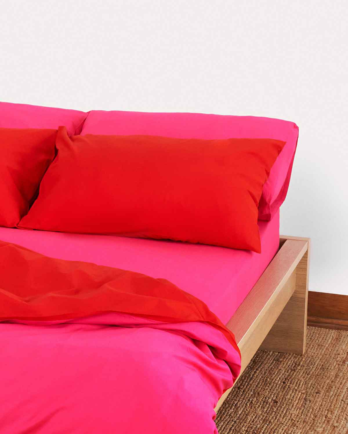 Reversible Percale Bedding Set - Fuchsia & Red