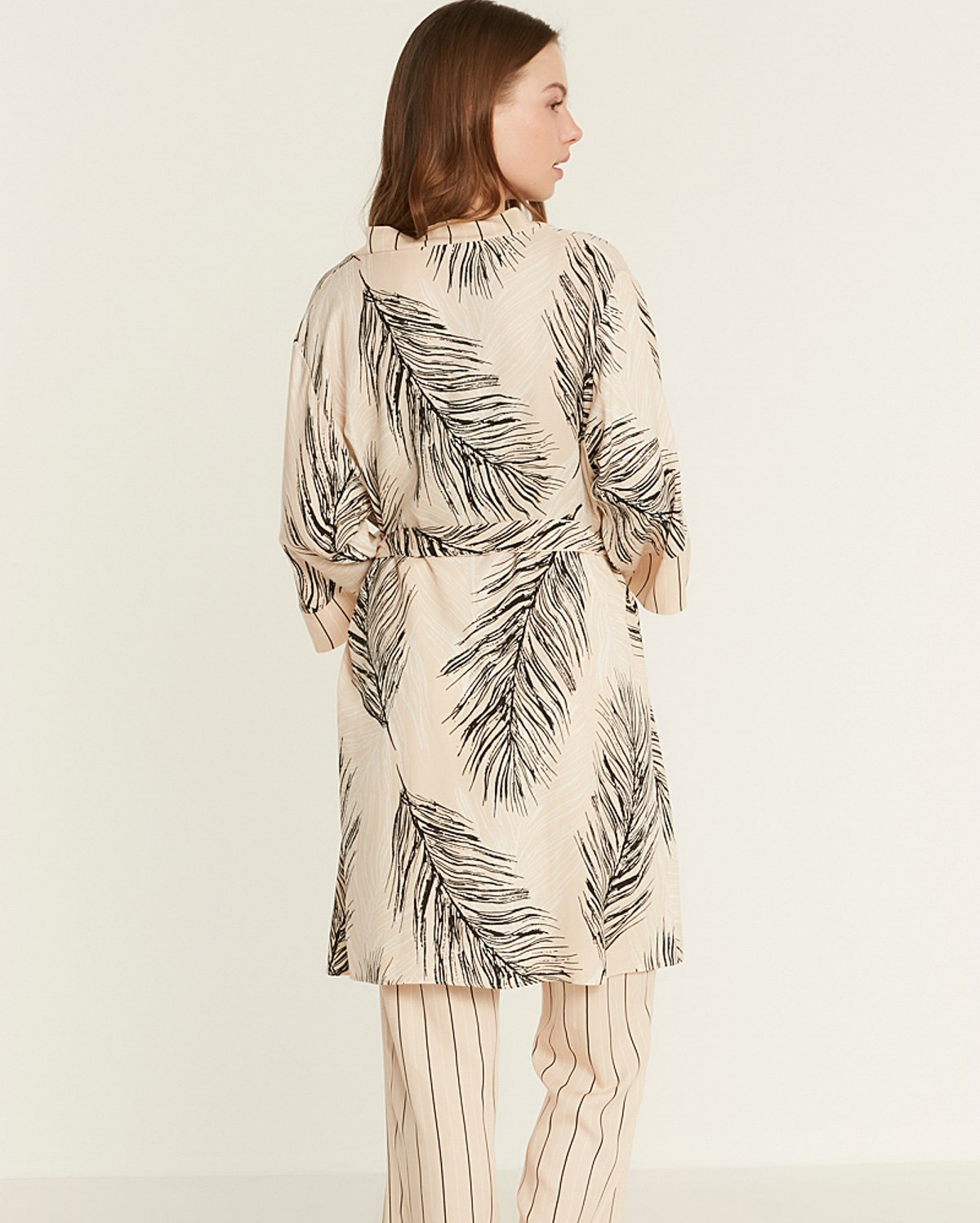Leaf Printed Pyjama Set with Dressing Gown - Cream